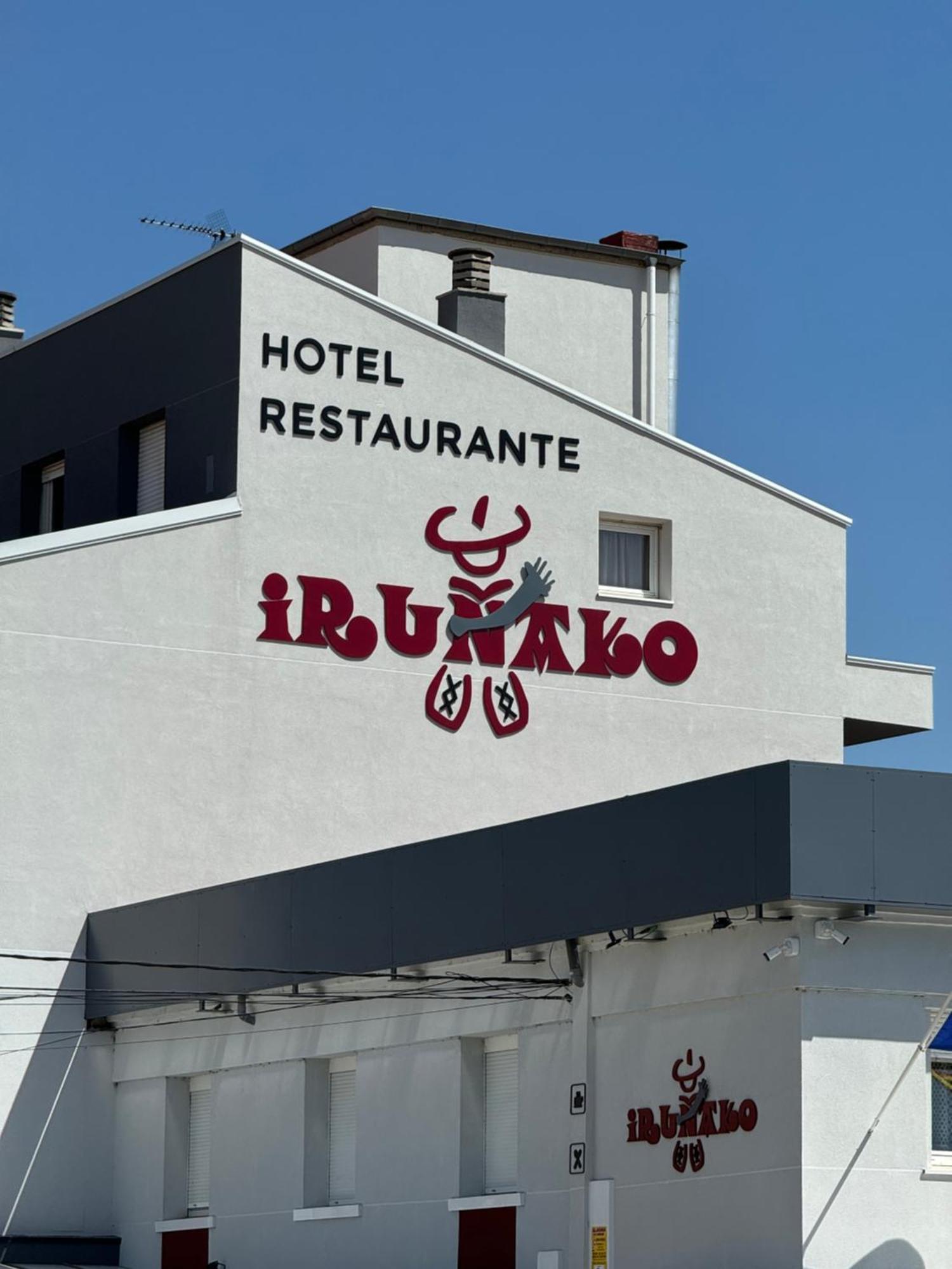 Hostal Restaurante Irunako Villafria Exterior photo