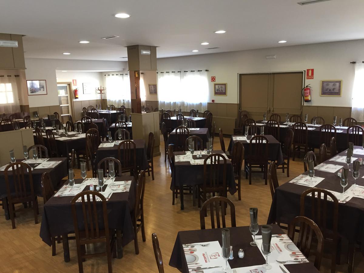 Hostal Restaurante Irunako Villafria Exterior photo
